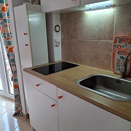 Orange 3*